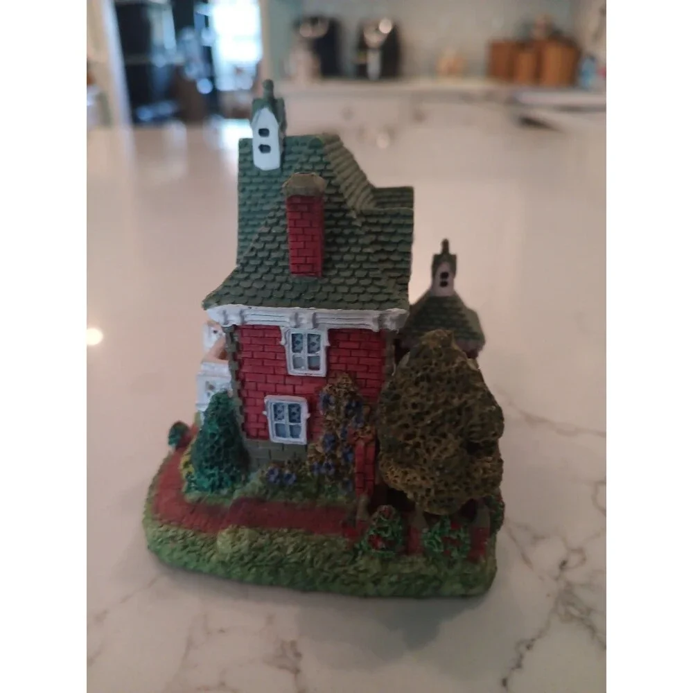 Liberty Falls VillageAmericana Collection John T. Boone's Home 1998 AH153